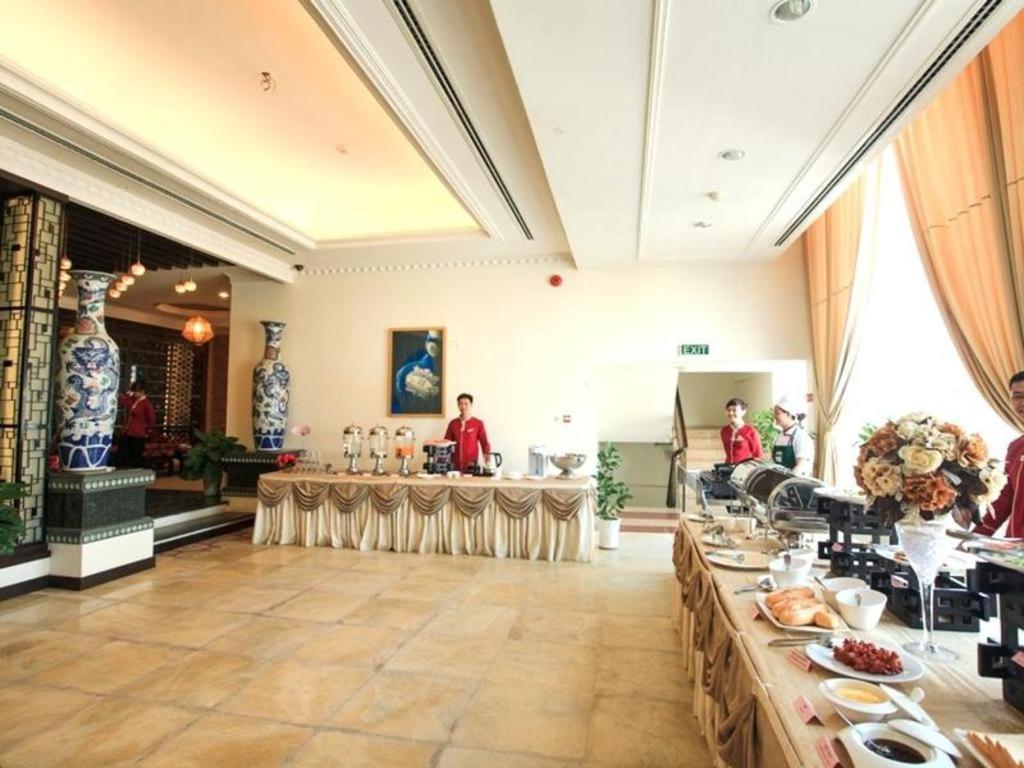 Den Long Do Hotel Nha Trang Extérieur photo