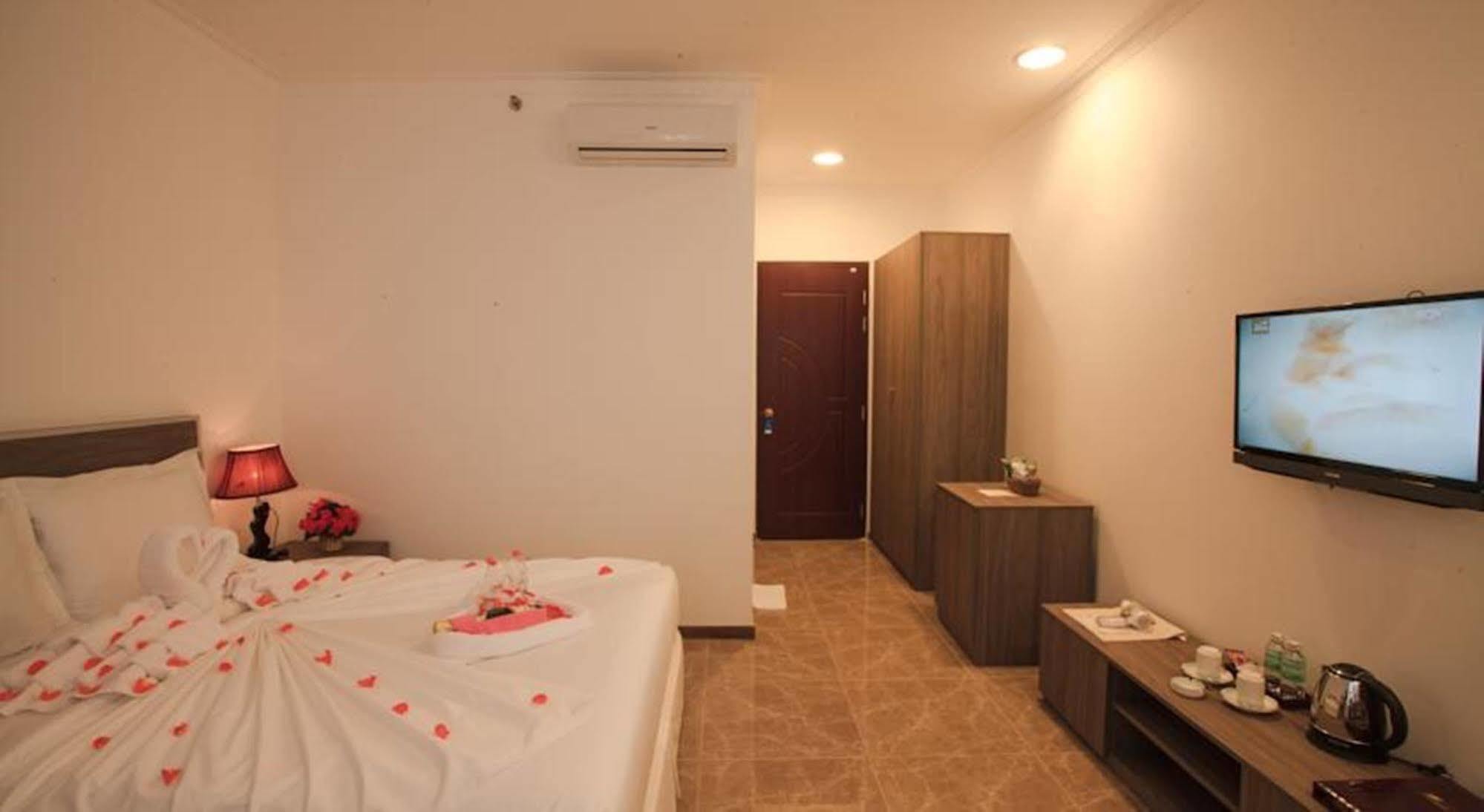 Den Long Do Hotel Nha Trang Extérieur photo