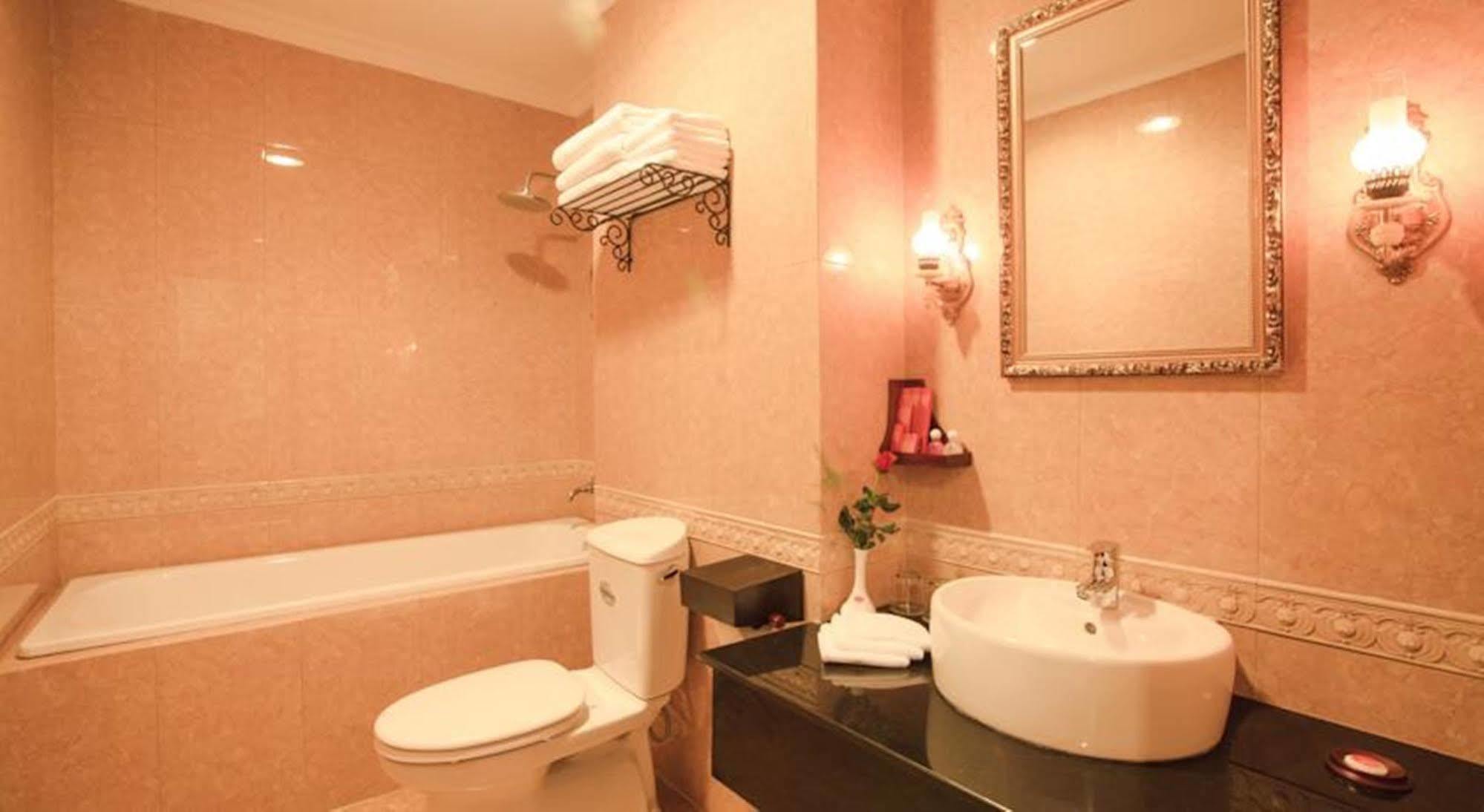 Den Long Do Hotel Nha Trang Extérieur photo