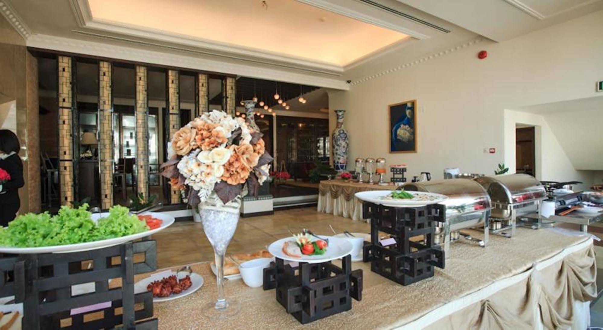 Den Long Do Hotel Nha Trang Extérieur photo